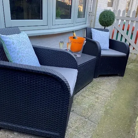 Nyaraló Demeter Whitby