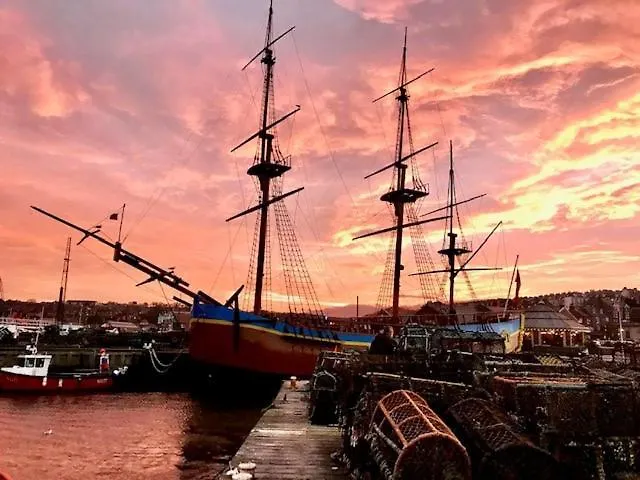 Demeter Semesterbostad *