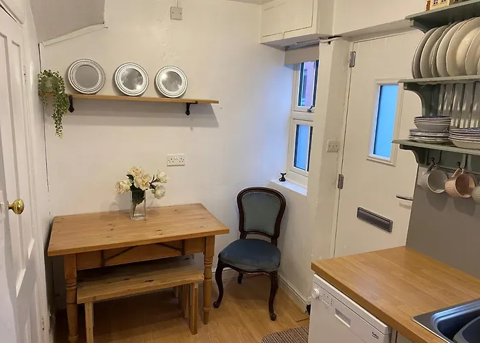 Demeter Semesterbostad *